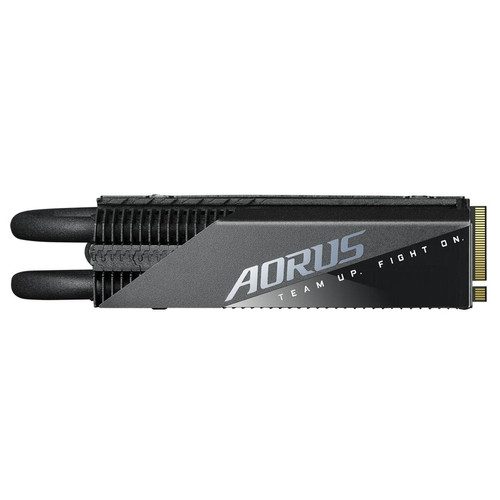 SSD Interne Gigabyte Disque SSD 7000s Prem - 1000Go - PCI-Express 4.0 x4, NVMe 1.4 + Aegis 2 x 8 GB DDR4 3200 MHz CL16 KIT Rouge