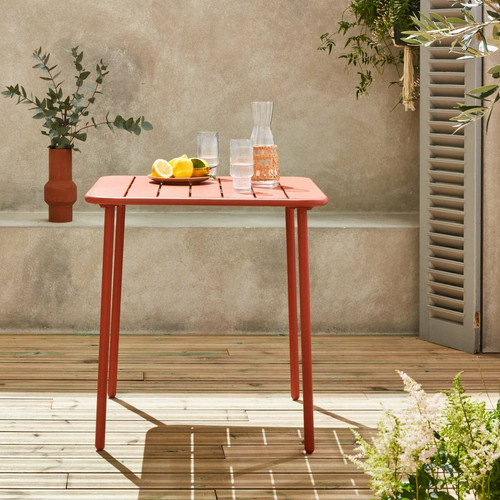 sweeek Table de jardin métal 2 places, terracotta  | sweeek