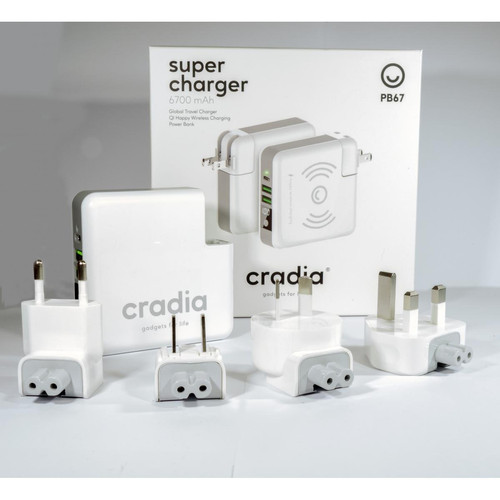Cradia - Super Chargeur 240V 2 USB 2.4A  AND  1 USB C 2.4A AND  sans fil 5W   Powerbank 6700mAh Cradia  - Chargeur secteur téléphone