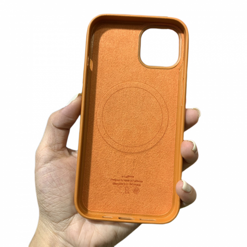 Coque, étui smartphone General Coque magnétique pour iPhone 13 [Compatible avec Magsafe] Coque de protection de l'objectif de l'appareil photo Protection fine et transparente antichoc Coque de téléphone magnétique solide (marron doré)