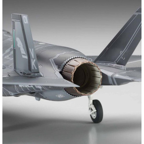 Hasegawa F-35 LIGHTNING II (version B) «USMARINE»
