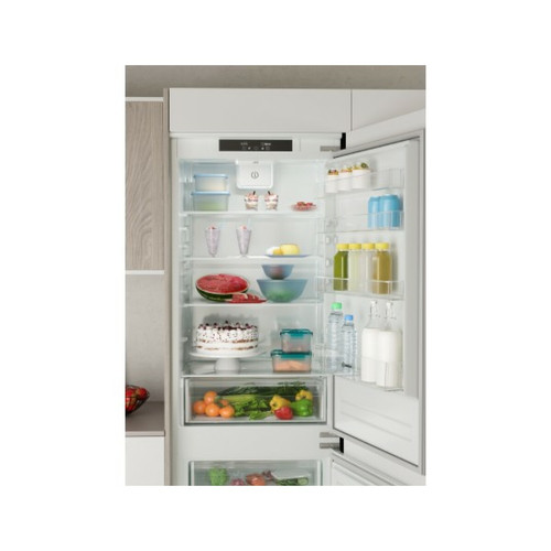 Réfrigérateur Réfrigérateur congélateur encastrable IND401, 400 litres, Largeur 69cm, 6 eme sens
