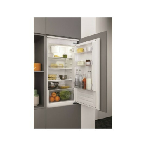 Réfrigérateur Indesit Réfrigérateur congélateur encastrable BI18DC2,273 litres, Low Frost, Niche 178 cm