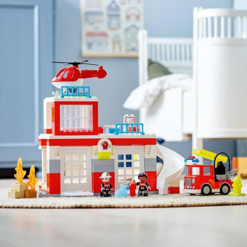Lego - LEGO 10970 DUPLO La Caserne Et L'Hélicoptere Des Pompiers, Avec Jouet Camion Push & Go Pour les Enfants de 2 Ans et Plus Lego  - Lego caserne pompier