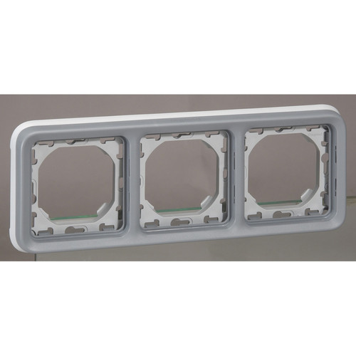 Legrand - plaque d encastrement plexo 3 postes horizontal (composable) Legrand  - Interrupteurs et prises étanches