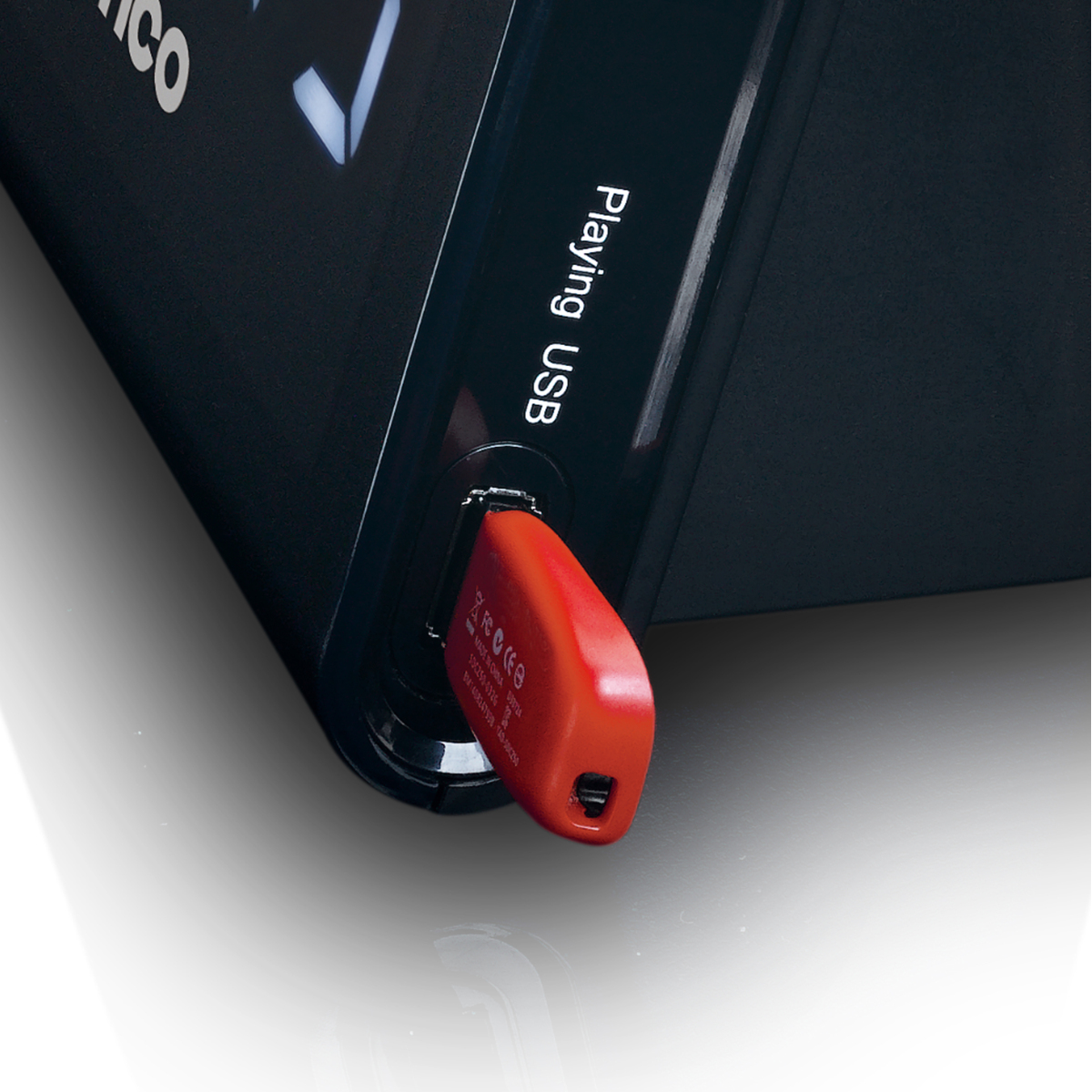 Lenco Radio-réveil FM avec lecteur USB et chargeur USB CR-525BK Noir
