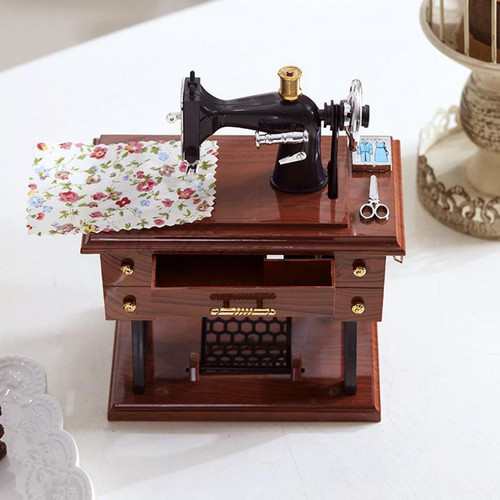 marque generique Vintage Boîte à Musique Mini Machine À Coudre Style Mécanique Cadeau D'anniversaire Table Décor pour Amis