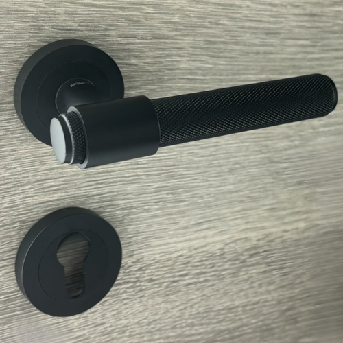 Secury-T - Poignées de porte sur rosace ronde noir mat industriel - Modèle Ema Secury-T  - Poignee porte ronde