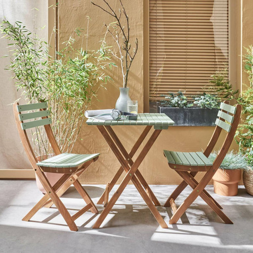 sweeek Table de jardin bistrot 60x60cm - Barcelona Bois / Vert de gris - pliante bicolore carrée en acacia avec 2 chaises pliables | sweeek