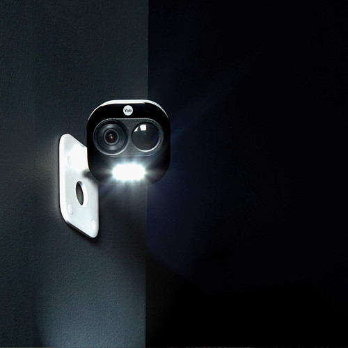 Caméra de surveillance connectée Yale Smart Living SV-DAFX-W EU