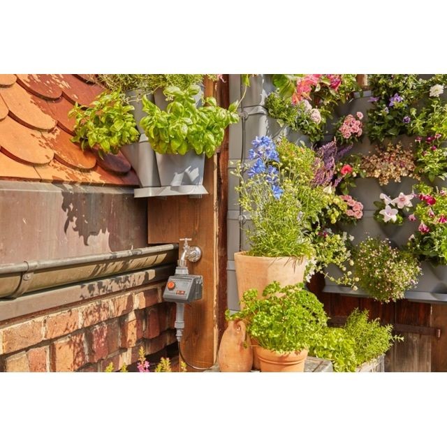 Poterie, bac à fleurs Gardena Kit d'arrosage pour mur végétal d'angle de 12 modules