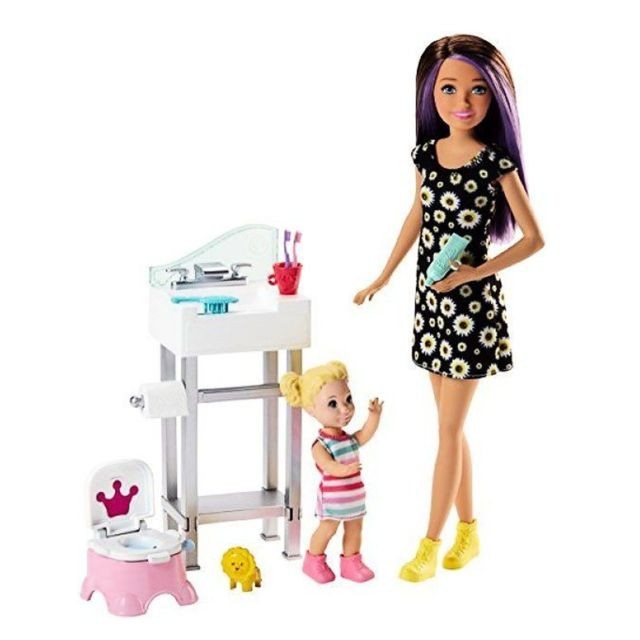 Mattel - Poupée Barbie : Skipper Baby Sitter La toilette - Barbie Poupées & Poupons