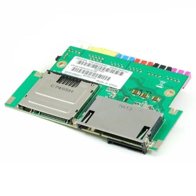 Medion - Lecteur de carte mémoire interne MEDION 20032040 SMSC2602-06 Card Reader MT7/8 - Accessoires Boitier PC