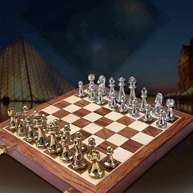 Wewoo - Jeu d'échecs européen simple en alliage de zinc Wewoo - Jeux histoire Jeux de société