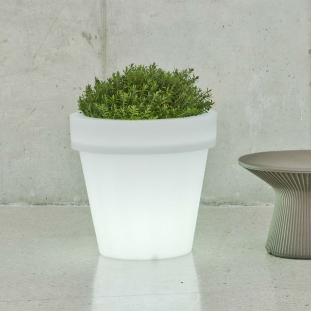Lampadaire New Garden MAGNOLIA-Pot lumineux LED d'extérieur RGB solaire rechargeable H57cm Blanc New Garden