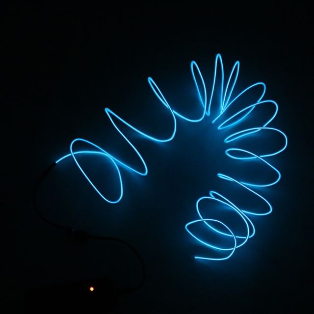 marque generique 2pcs luminescent néon led lumières lueur el fil chaîne 5 mètres bleu clair