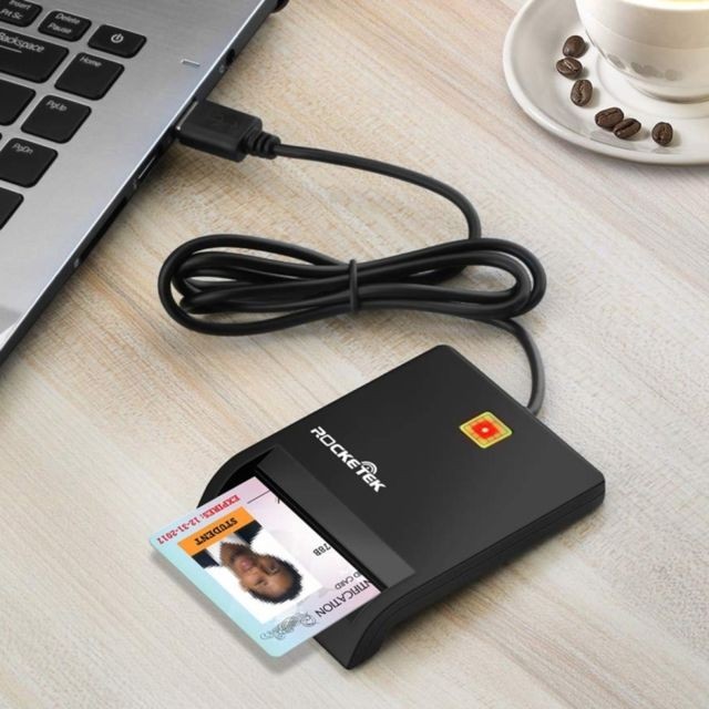 Wewoo - Lecteur de carte à puce pour SIM avec adaptateur SIM - Lecteur carte mémoire