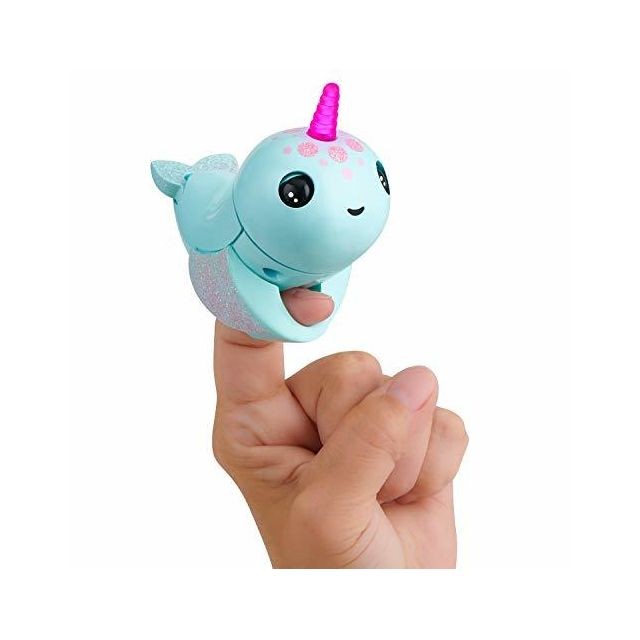 Wowwee - WowWee Fingerlings Light Up Narwhal - Nikki (Turquoise) - Friendly Interactive Toy Wowwee  - Wowwee
