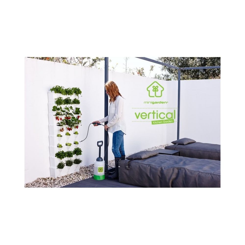 Minigarden Minigarden Vertical Kitchen Garden - Kit de Jardin Végétal Vertical Noir à 8 niveaux + kit d'irrigation - 24 modules