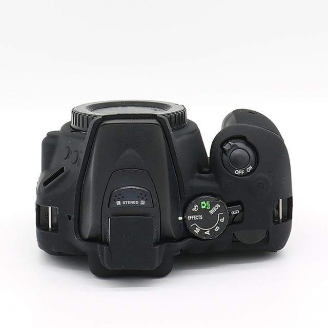 Tous nos autres accessoires Corps en caoutchouc Shell silicone pour Nikon D5500 / D5600 Boîtier de protection
