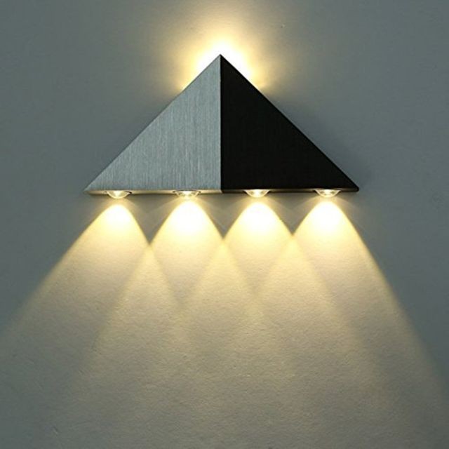 Appliques Stoex Applique Murale LED 5W Interieur Triangle Lampe Design Original Moderne Eclairage Décoratif en Aluminium Luminaire pour Chambre Couloir Salon - Blanc Chaud