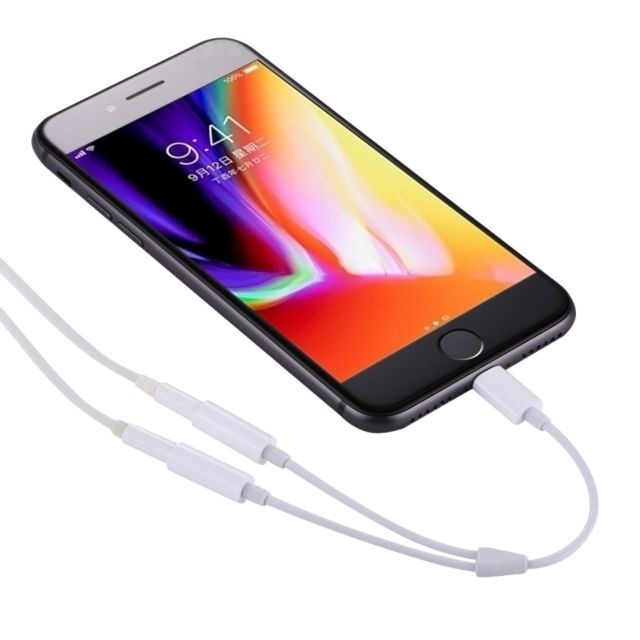 Câble Lightning Adaptateur pour iPhone, iPad, Samsung, Huawei, Xiaomi, HTC 16cm 2 en 1 double 3.5mm femelle à Lightning audio mâle,