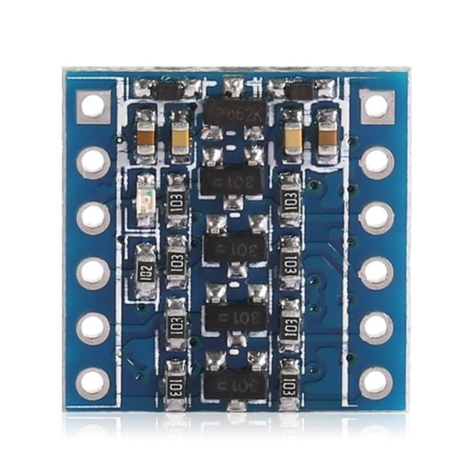 Wewoo - Composant Arduino 5V à 3V IIC UART SPI niveau 4 Way adaptateur de module de convertisseur - Alimentation PC Wewoo