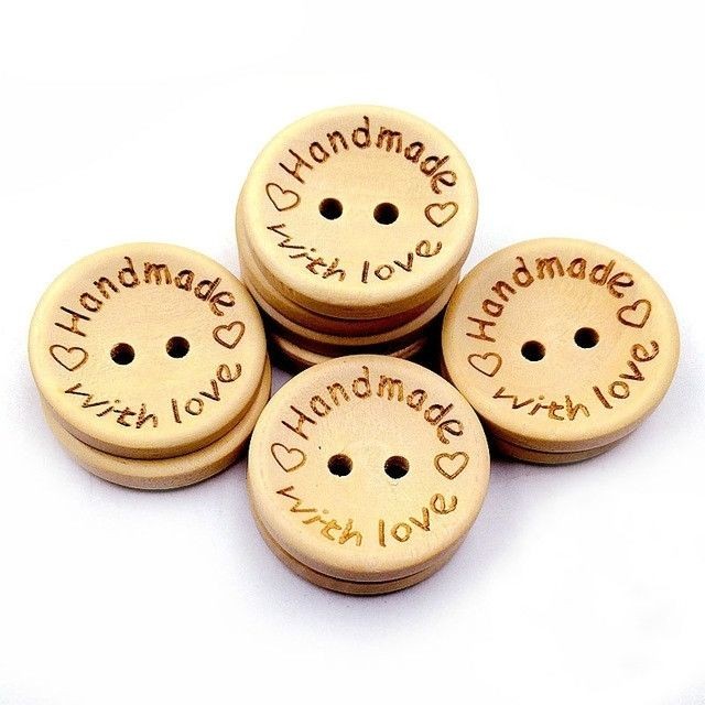Wewoo - 100 PCS / Set boutons de couleur naturelle en bois à la main lettre d'amour bouton craft bricolage bébé vêtements accessoires 15mm Wewoo  - Machine à coudre Wewoo