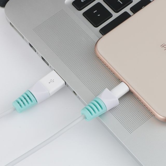 Wewoo - 3 étuis de protection pour manchon pour enrouleur câble charge USB anti-rupture USB (bleu bébé) Wewoo - Casque Micro Wewoo