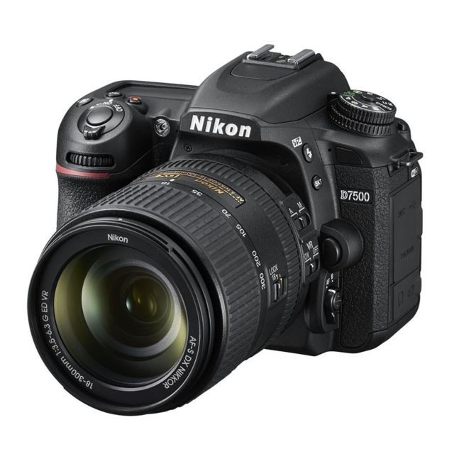 Nikon - PACK NIKON D7500 + 18-300 f/3.5-6.3 VR - Reflex Numérique Nikon